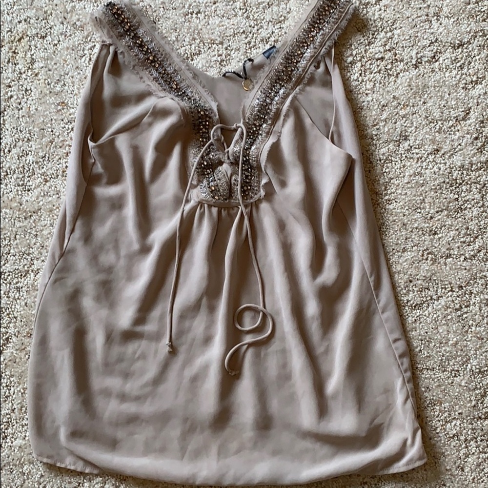 M size tank top